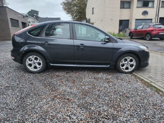 Ford Focus 1.6 TDCI 110 PK amper 142000 km !