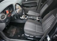Ford Focus 1.6 TDCI 110 PK amper 142000 km !